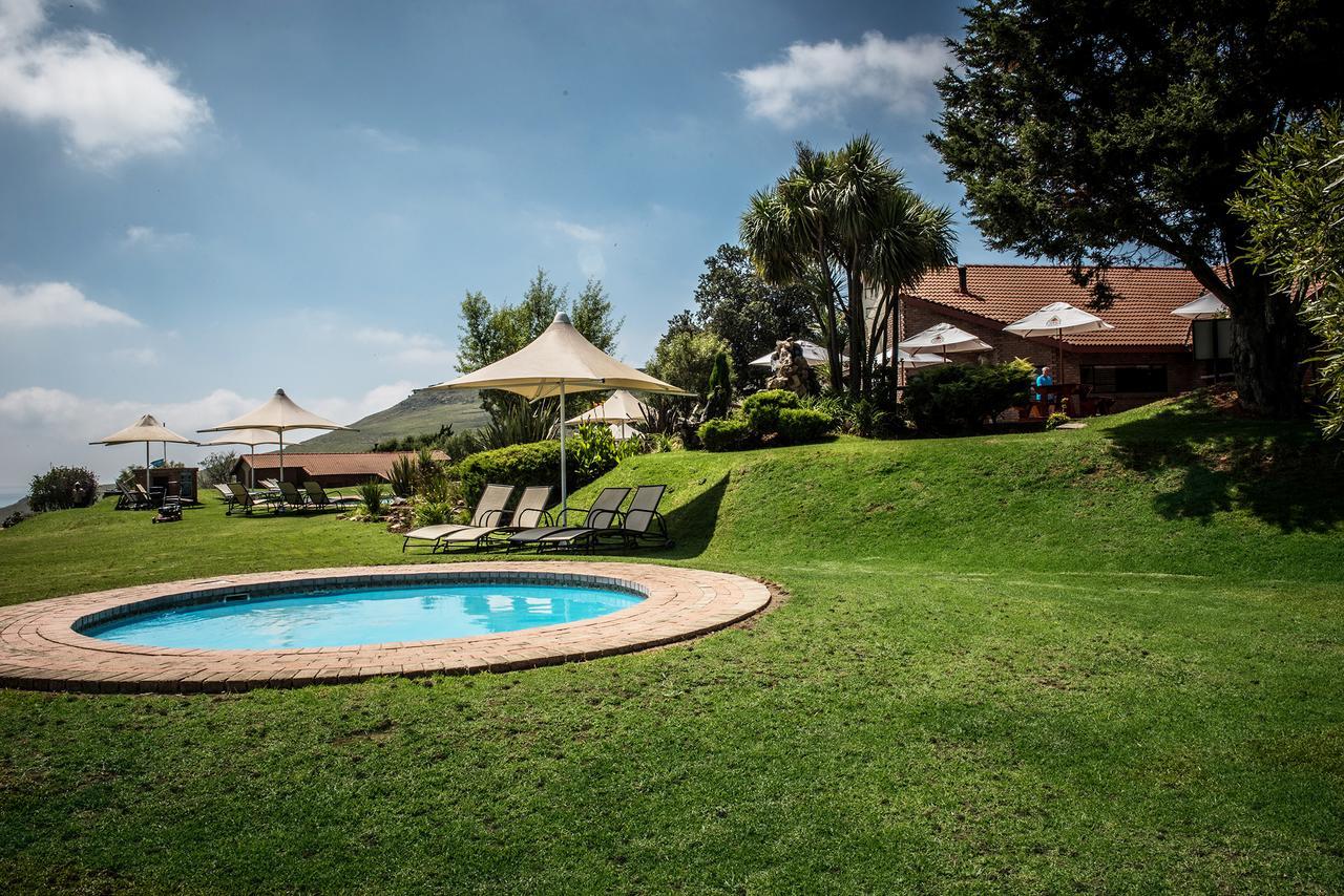 Hotel First Group Qwantani Harrismith Exterior foto